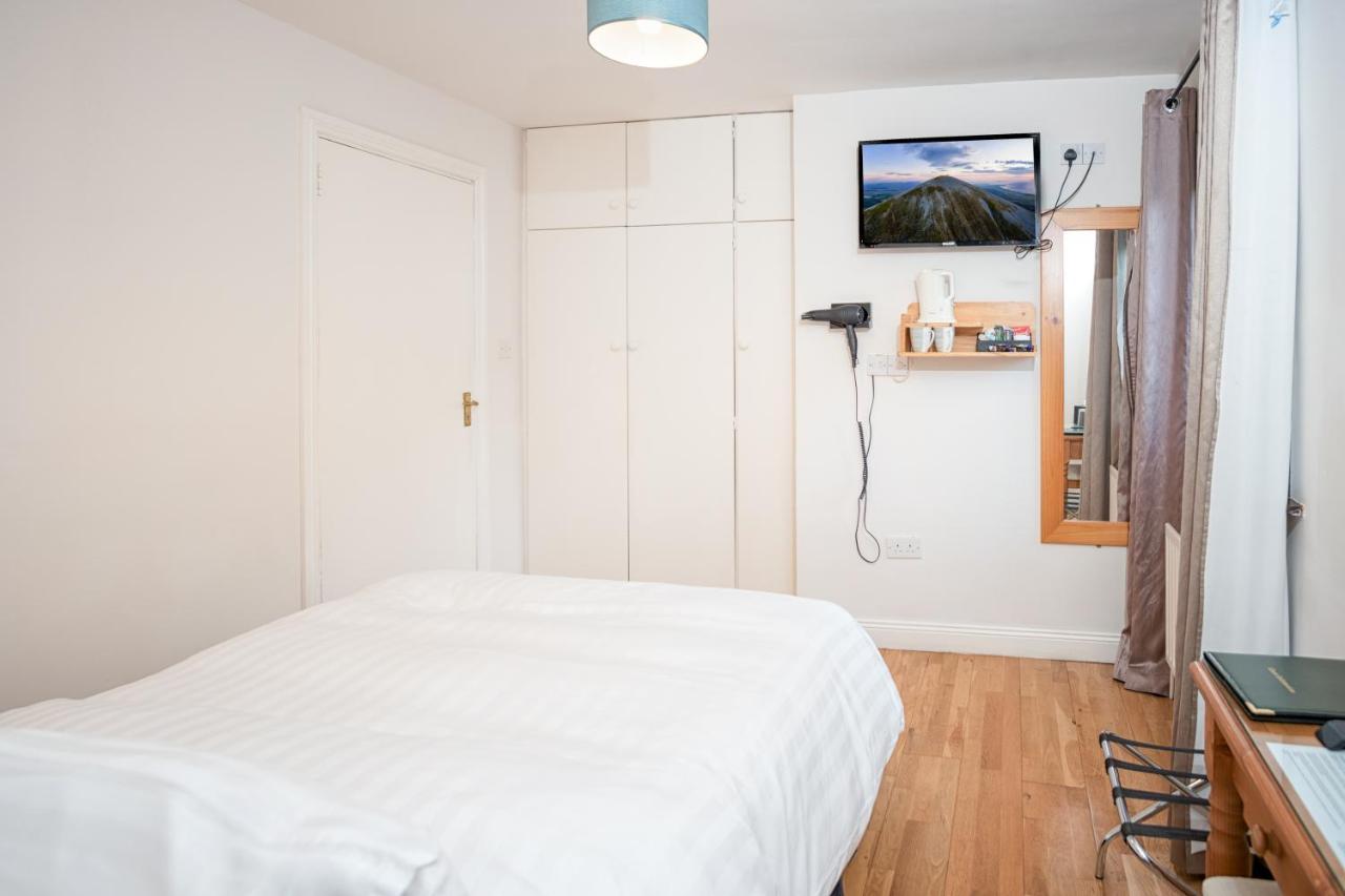 Woodside Lodge Accomodation Westport Exteriör bild
