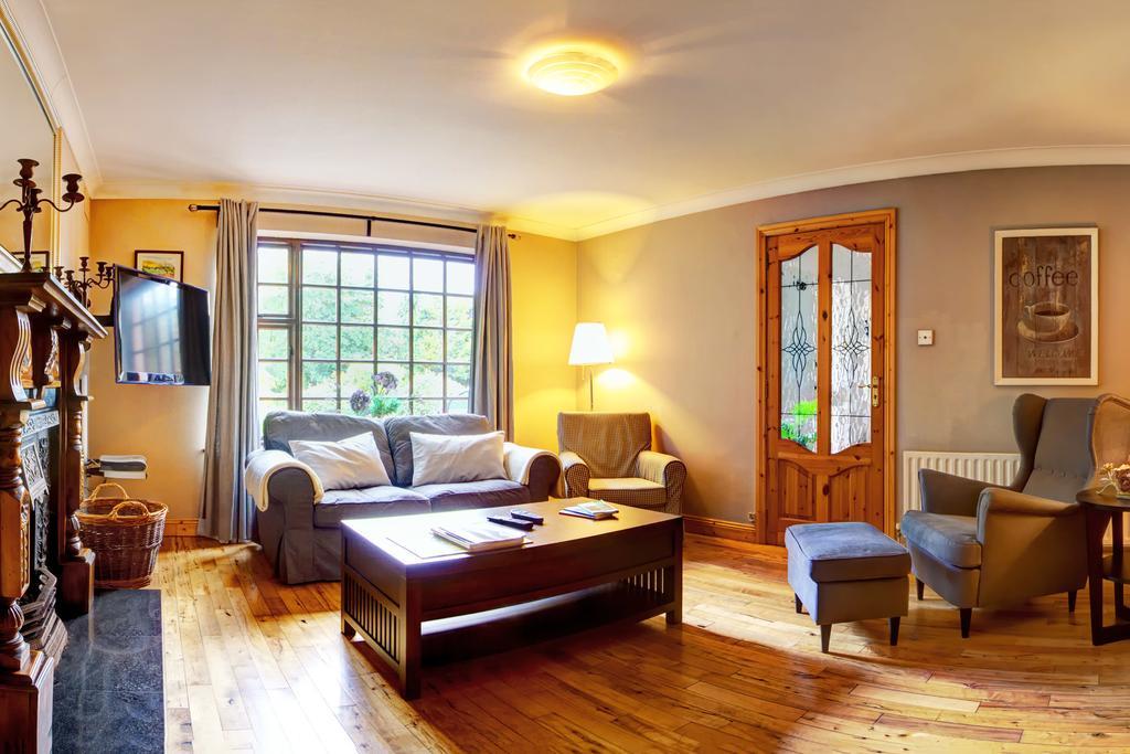 Woodside Lodge Accomodation Westport Exteriör bild